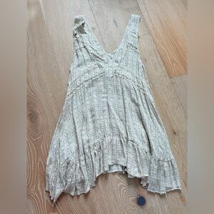 Intimetely Free People Cream Sleeveless dress/top size Small